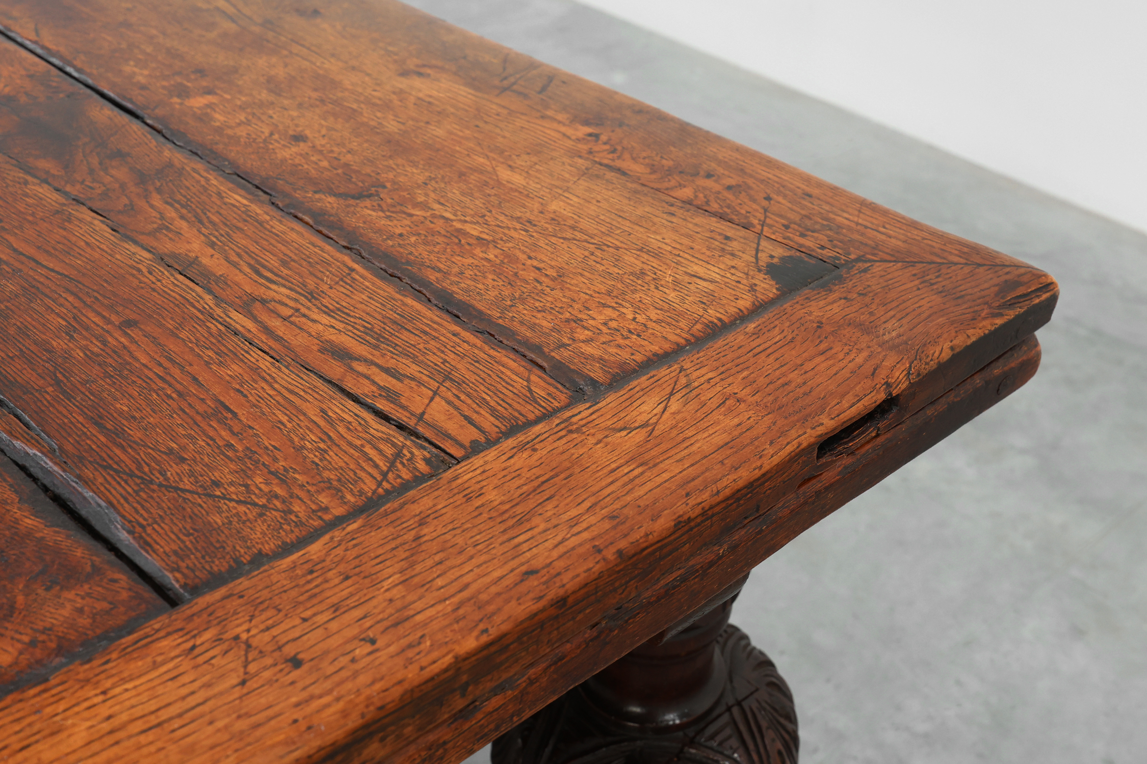 Large 17th‑Century Extendable Oak Dining Table, Francethumbnail